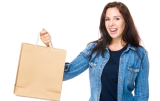 woman-with-shopping-bag