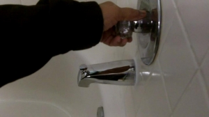 See Jane Drill – Replace that Leaking Bathtub Shower Diverter for Good